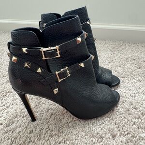 Valentino rockstud peep toe booties size 37